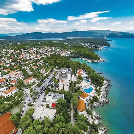 Apartment 1 Bedroom Beautiful In *