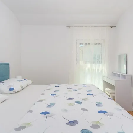 Apartment In With Wifi *