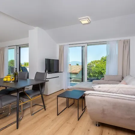 Apartment In With Wifi *