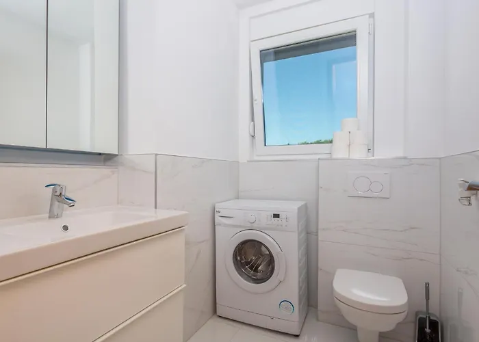 Apartament In With Wifi Malinska