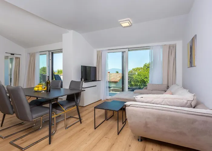 Apartament In With Wifi *