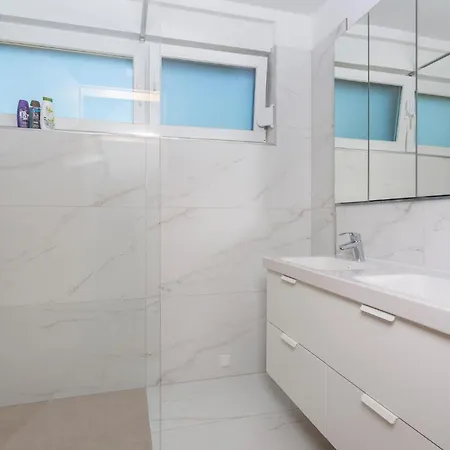 In With Wifi Daire Malinska